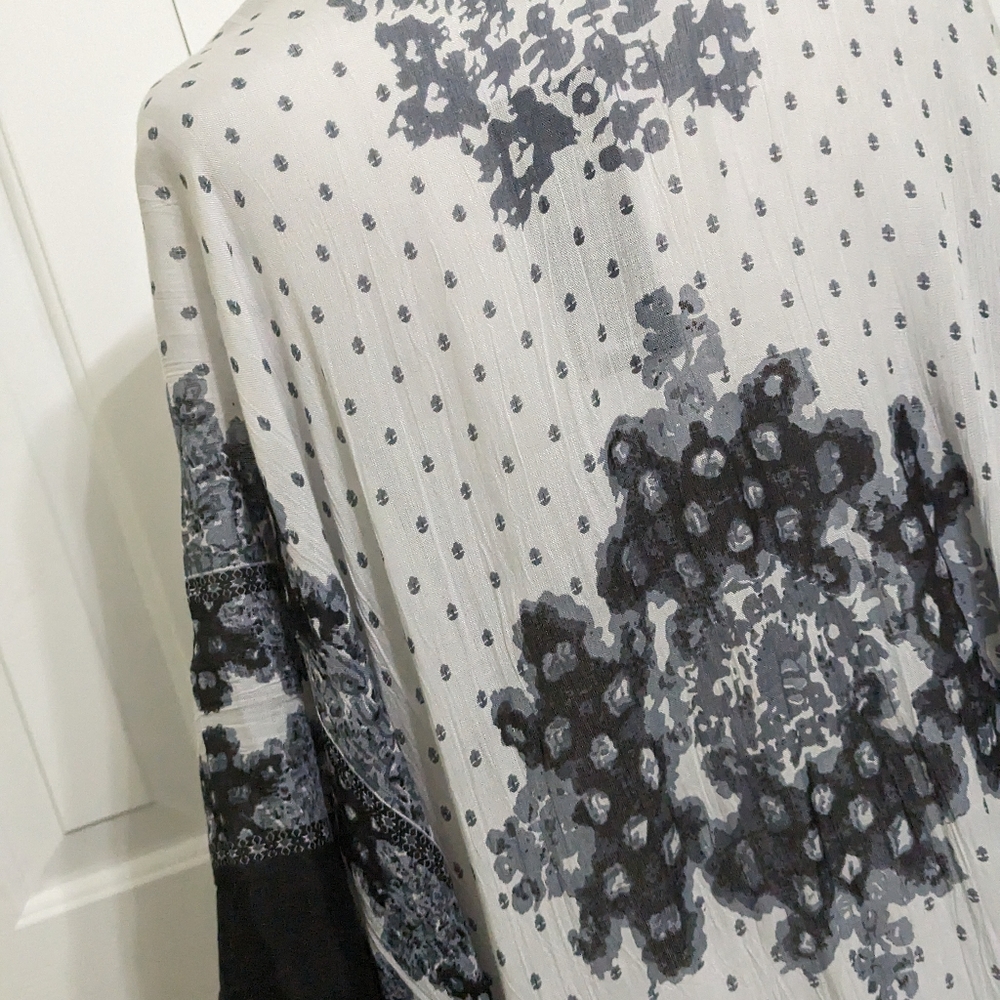 Shore Drive Kimono - Picture 4 of 7